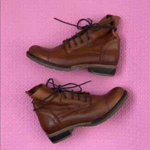 Minnelli Leather Boots
